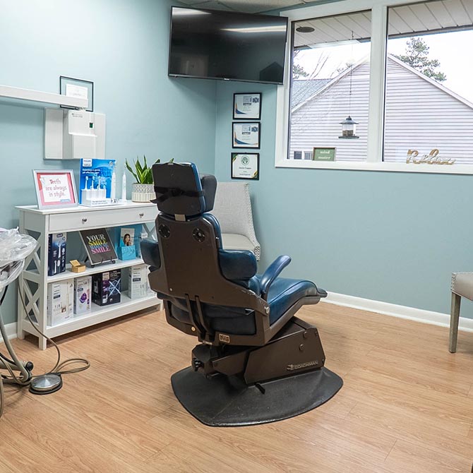 Protect Your Pearly Whites With Dental Cleanings & Exams in Whiteville